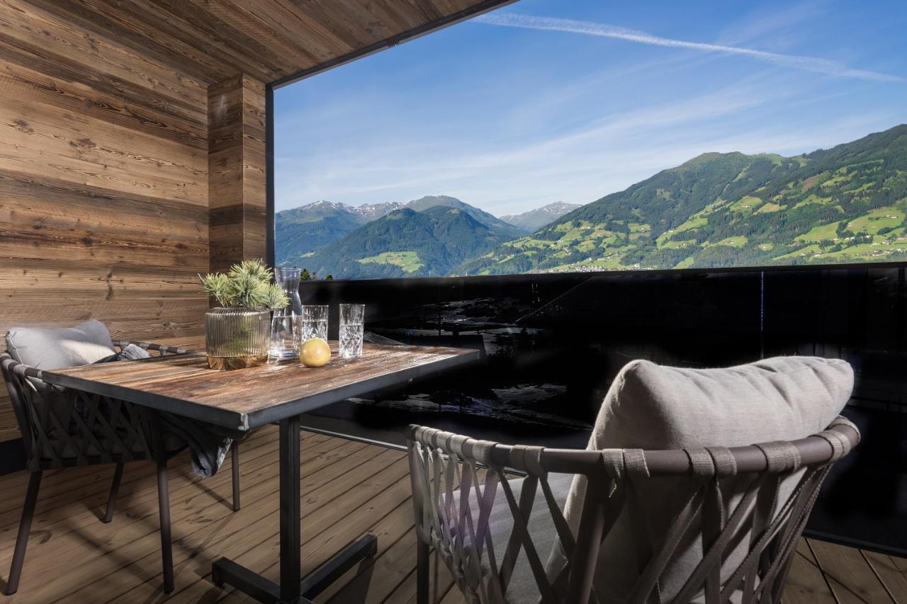 Seven Reasons / Panorama View Aparthotel Hart im Zillertal Exterior photo